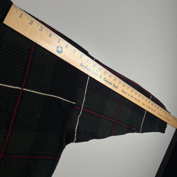 Vintage Woods & Gray Plaid Cotton Sweater Men’s Size L Black Green Red 90s Style - Picture 2 of 11